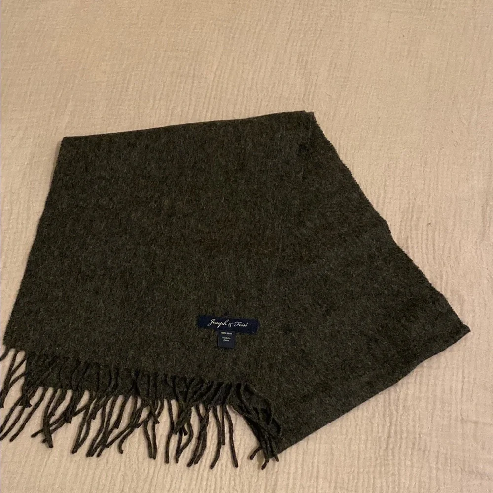 Joseph & Feiss Charcoal Wool Fabric Scarf